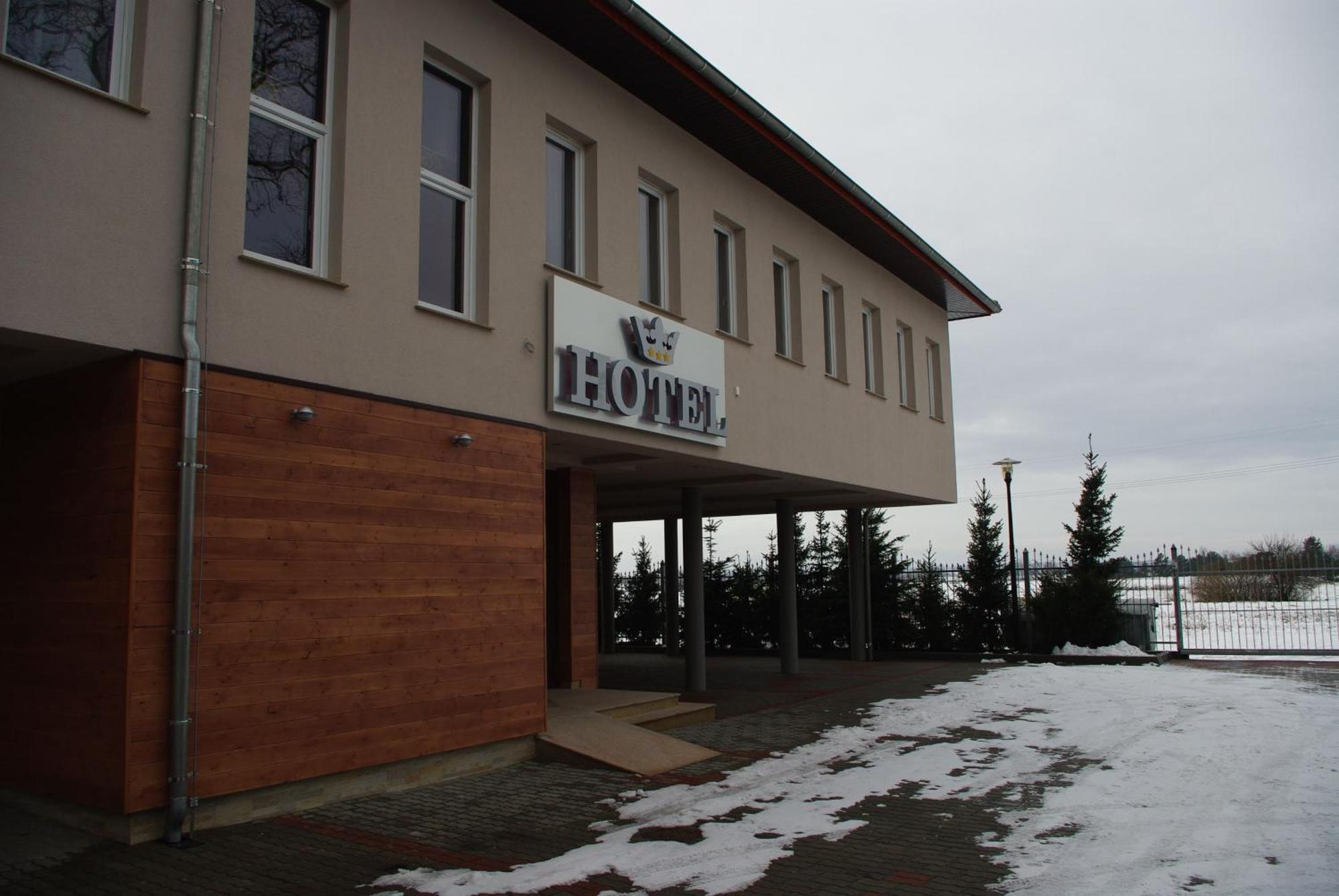 Hotel Pod Zlota Korona Ополе Экстерьер фото